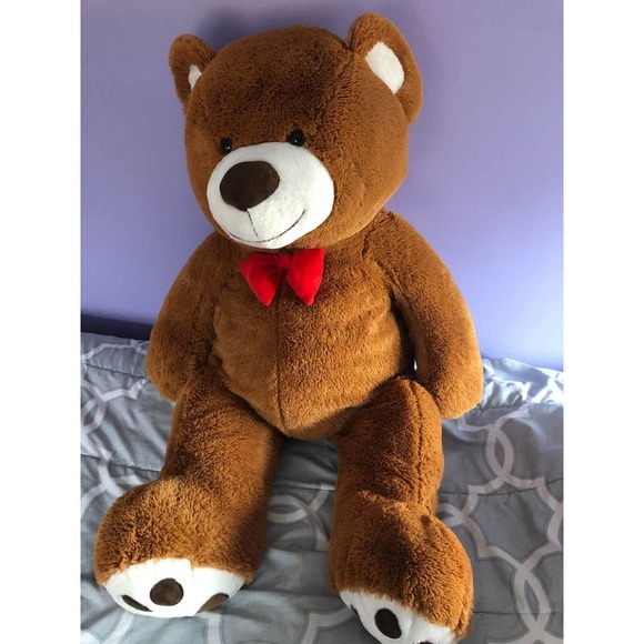 4ft Teddy Bear - Picture 1 of 2